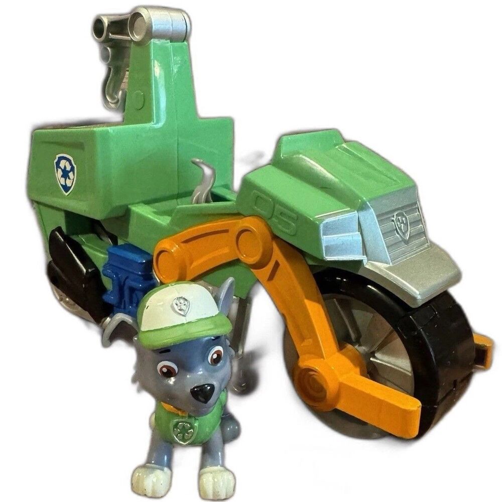 PAW Patrol Moto Pups Rocky Deluxe Pull Back Motorcycle Vehicle & Figure Set Toy
